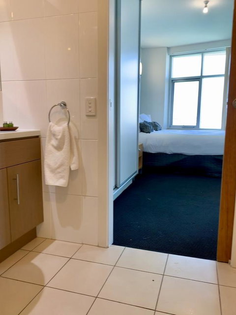 Wallaroo Marina Stayz - Tourism Caloundra 13