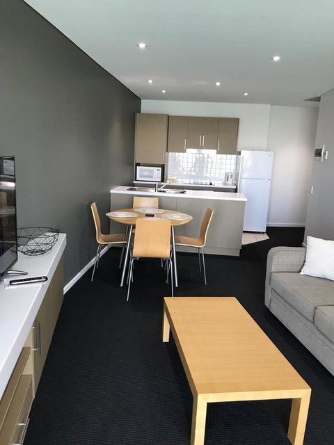 Wallaroo Marina Stayz - Tourism Caloundra 18