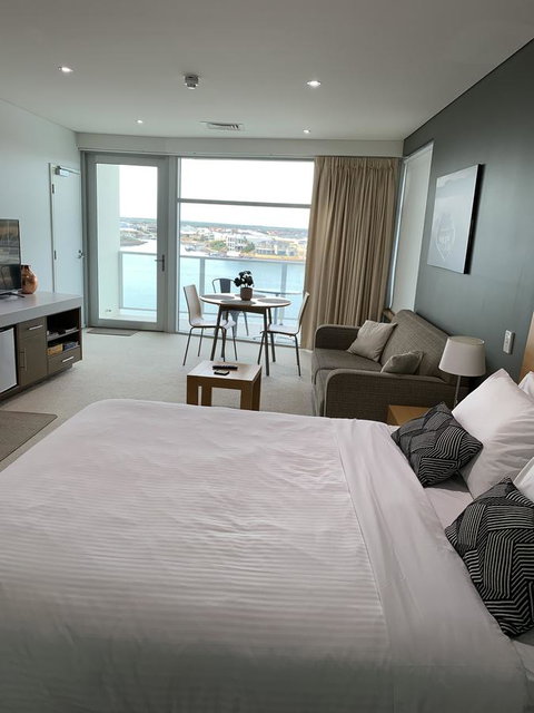 Wallaroo Marina Stayz - Tourism Caloundra 4
