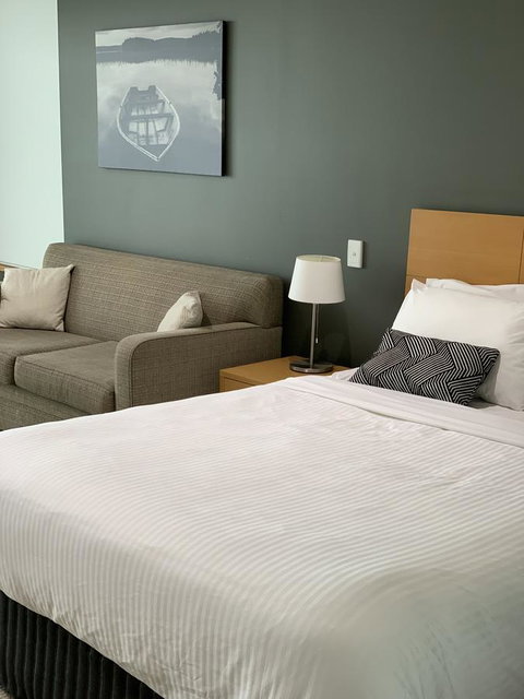 Wallaroo Marina Stayz - Tourism Caloundra 5