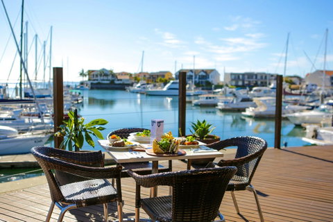 Marina Hotel - Tourism Caloundra 42
