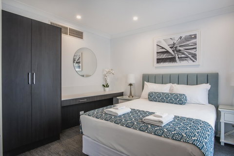 Marina Hotel - Tourism Caloundra 22