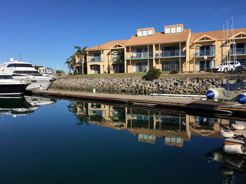 Marina Hotel - Tourism Caloundra 35