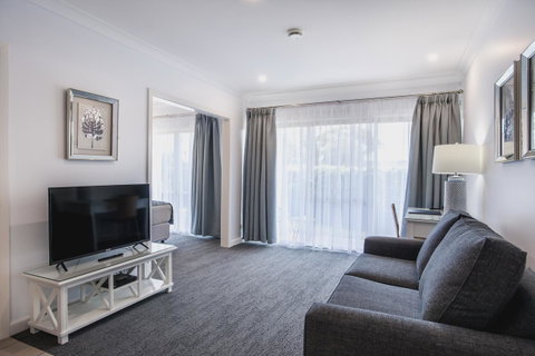 Marina Hotel - Tourism Caloundra 24