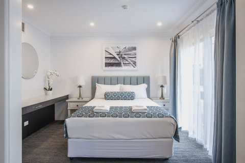 Marina Hotel - Tourism Caloundra 21