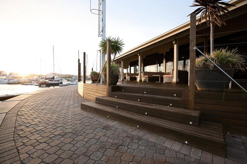 Marina Hotel - Tourism Caloundra 37