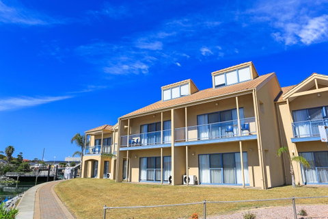 Marina Hotel - Tourism Caloundra 28
