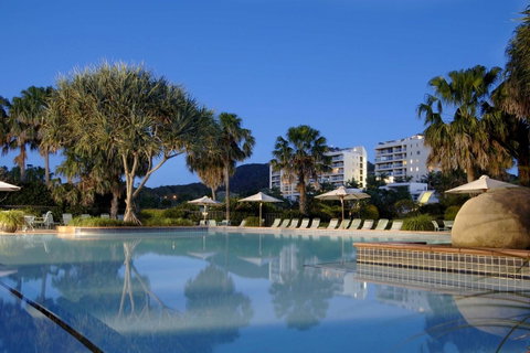 Pacific Bay Resort - Tourism Caloundra 0