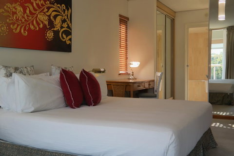 Pacific Bay Resort - Tourism Caloundra 2