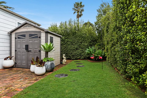 Ainslie Roberts Drive Retreat - Tourism Caloundra 11