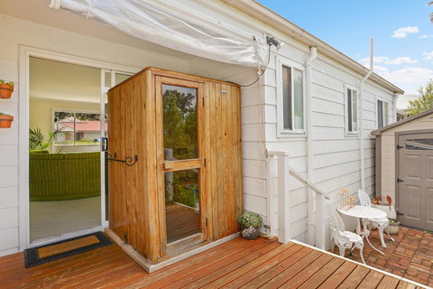 Ainslie Roberts Drive Retreat - Tourism Caloundra 17