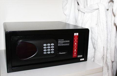 Hotel Grand Chancellor Adelaide - Tourism Caloundra 24