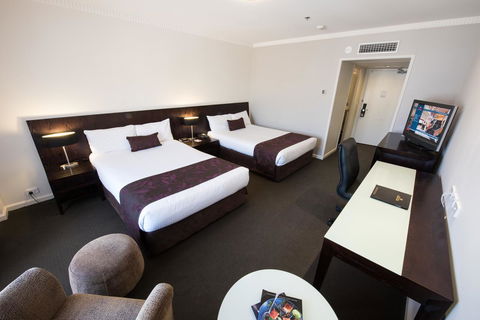 Hotel Grand Chancellor Adelaide - Tourism Caloundra 1