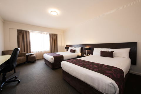 Hotel Grand Chancellor Adelaide - Tourism Caloundra 2