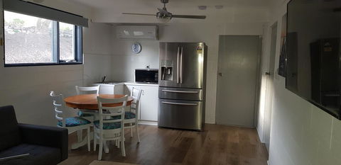 Breeze On Northbay 67 Elizabeth Crescent Carrickalinga - Tourism Caloundra 1