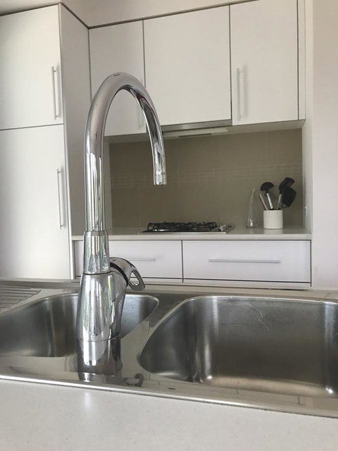 S T U D I O 22 Peaceful Retreat With Garden Views - Tourism Caloundra 7