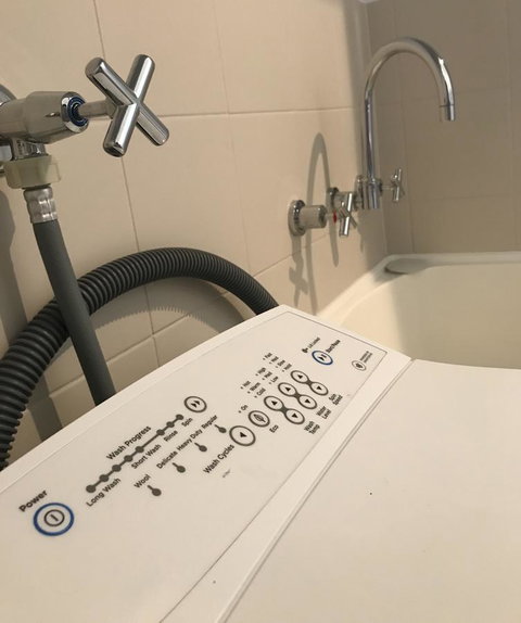 S T U D I O 22 Peaceful Retreat With Garden Views - Tourism Caloundra 8