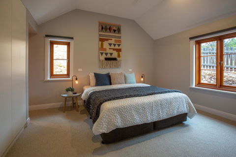 Lucy's Cottage - Tourism Caloundra 5