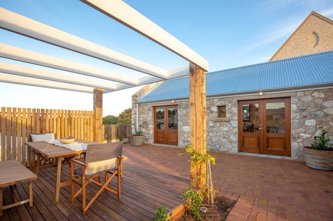 Lucy's Cottage - Tourism Caloundra 19