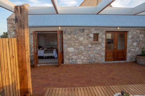 Lucy's Cottage - Tourism Caloundra 22