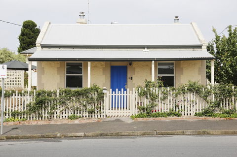 Wayfarers Cottage - Tourism Caloundra 5