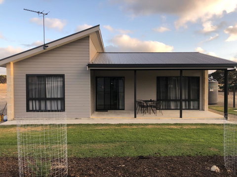 Jalilla Village - Tourism Caloundra 1