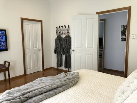 Jack\'s House 2 B&B In Mill Street - Tourism Caloundra 5