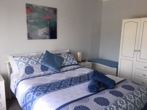 Emu Bay Holiday Homes - Tourism Caloundra 38