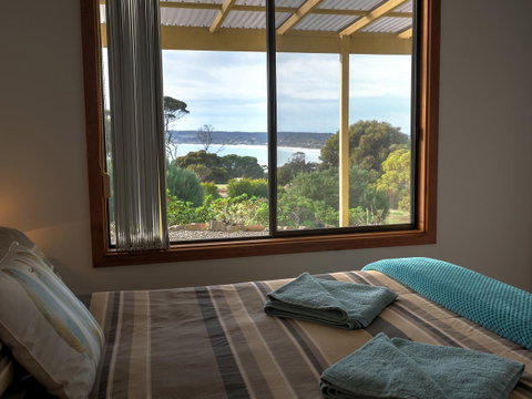 Emu Bay Holiday Homes - Tourism Caloundra 32