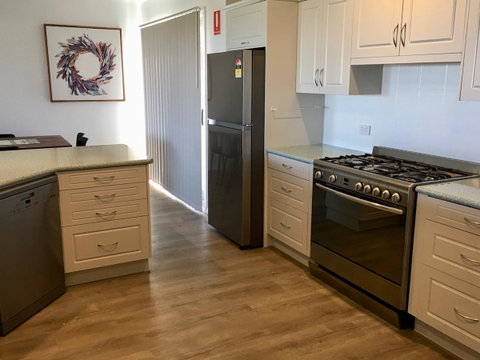 Emu Bay Holiday Homes - Tourism Caloundra 29