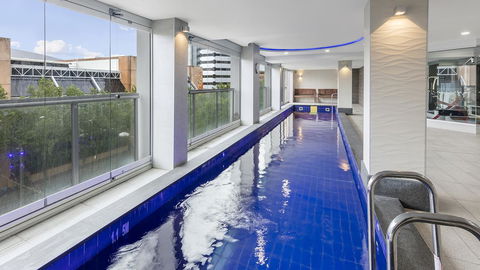 Oaks Adelaide Embassy Suites - Tourism Caloundra 1