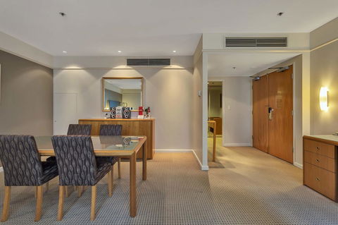 Stamford Plaza Adelaide - Tourism Caloundra 33