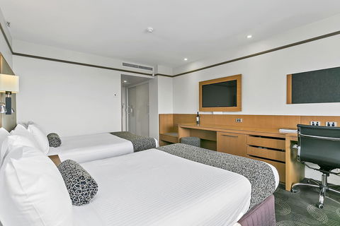 Stamford Plaza Adelaide - Tourism Caloundra 35