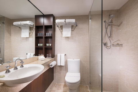 Stamford Plaza Adelaide - Tourism Caloundra 9