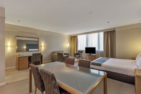 Stamford Plaza Adelaide - Tourism Caloundra 31
