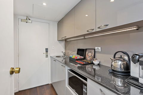 Stamford Plaza Adelaide - Tourism Caloundra 41