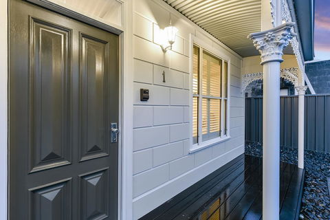 Aloha Central Luxury Apartments - Tourism Caloundra 22