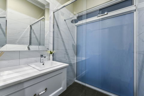 Aloha Central Luxury Apartments - Tourism Caloundra 18