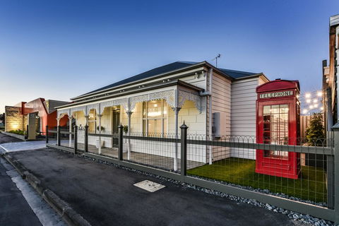 Aloha Central Luxury Apartments - Tourism Caloundra 0