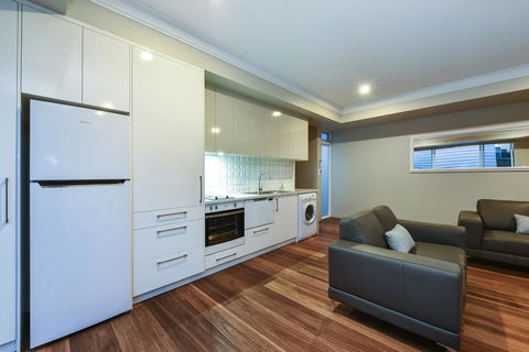 Aloha Central Luxury Apartments - Tourism Caloundra 29