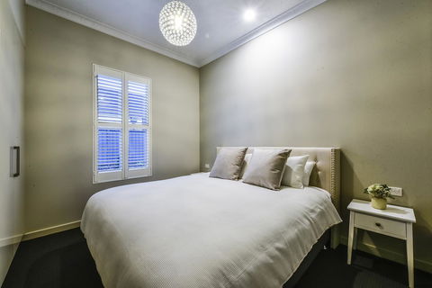 Aloha Central Luxury Apartments - Tourism Caloundra 4