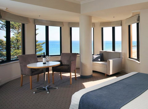 Stamford Grand Adelaide - Tourism Caloundra 5