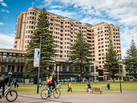 Stamford Grand Adelaide - Tourism Caloundra 27