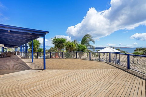 Doyles On The Bay - Tourism Caloundra 9