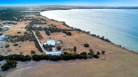 Doyles On The Bay - Tourism Caloundra 4