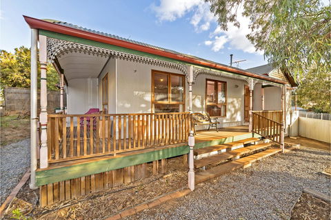 Rustic On 13th - Tourism Caloundra 18