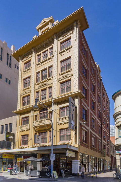 Adelaide Paringa - Tourism Caloundra 0