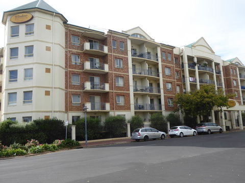 Adelaide City Apartment - 3br, 2bath & Carpark - Tourism Caloundra 0