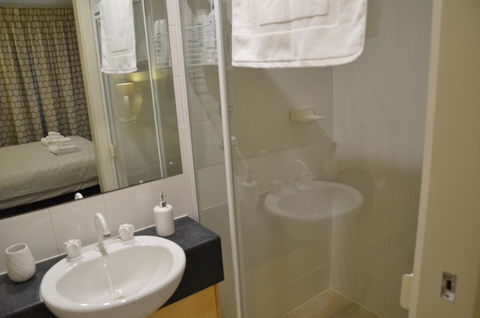 Adelaide City Apartment - 3br, 2bath & Carpark - Tourism Caloundra 13