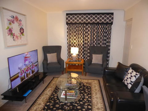 Adelaide City Apartment - 3br, 2bath & Carpark - Tourism Caloundra 1